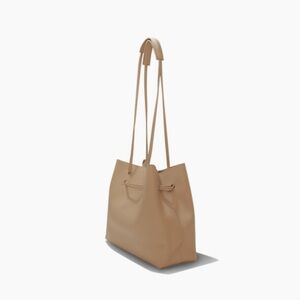 8 OTHER REASONS
Vegan Leather Slouchy
Bucket Bag
